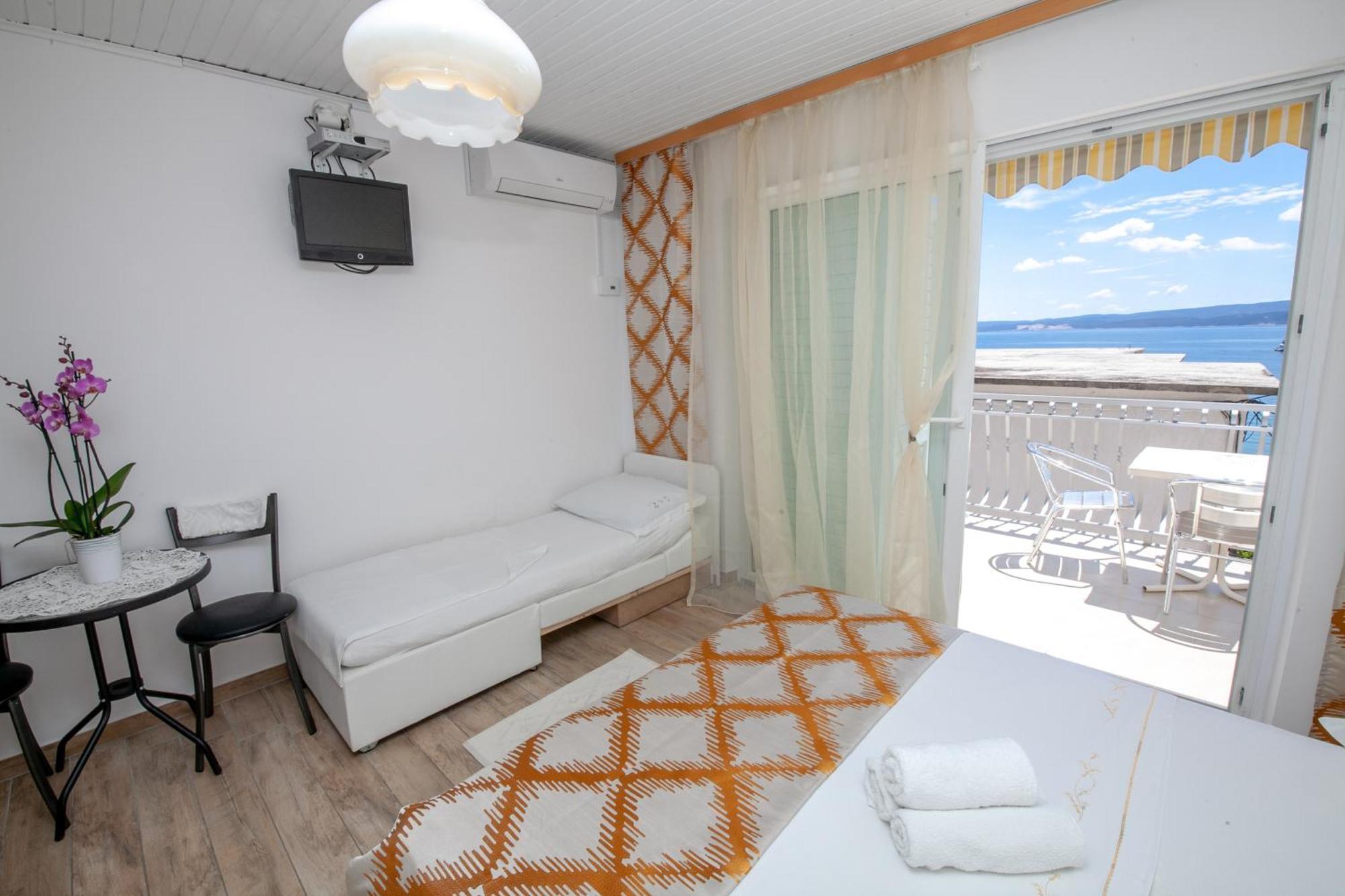 Apartments By The Sea Duce, Omis - 2992 Dugi Rat Oda fotoğraf
