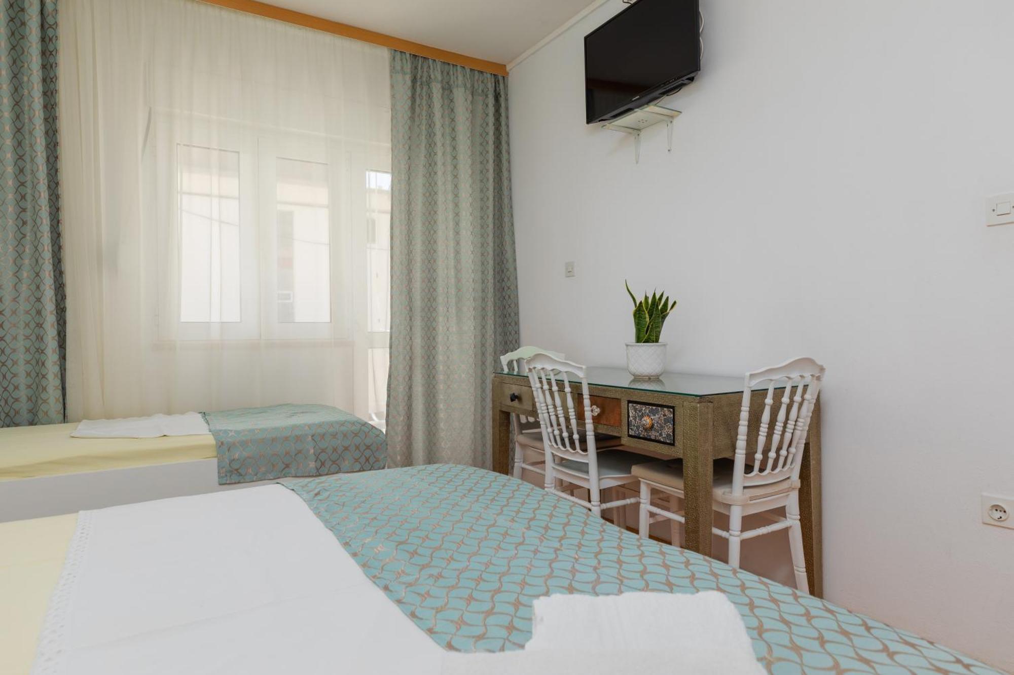 Apartments By The Sea Duce, Omis - 2992 Dugi Rat Oda fotoğraf